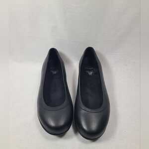 CROCS WORK Grace Black Leather Slip-Resistant Womens Slip-On Shoes 7.5